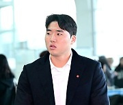 롯데 손성빈, '괌 스프링캠프로 출발' [사진]