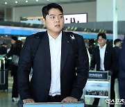 한동희 '괌으로 출발'[포토]