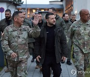 우크라, 차기 파워게임에…젤렌스키, '반기' 군 일인자 축출설