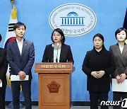 진보정당 새 판 짜기…기본소득당 등 ‘새진보연합’으로