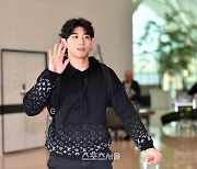 [포토]미소머금고 출국‘ 이정후