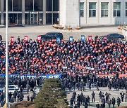 “구속 안되려면 직원 해고해야 할 판”... 중기인들, 62년 사상 첫 국회 집결