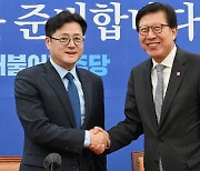 朴시장 ‘글로벌허브법’ 국회 맨투맨 설득전