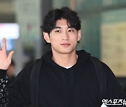 '출국' 이정후 "마음가짐 이미 실전…부담보다 책임감 있다"