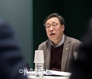 "로레알 잡을 'K-뷰티테크' 키운다"…정부, 규제완화 검토