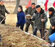 북한, 농업 생산량 확대 위해 '질 좋은 퇴비' 생산 강조