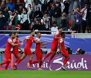 ‘행운의 자책골’ 요르단, 타지키스탄에 1-0 신승…한국-호주 맞대결 승자와 4강서 격돌 [GOAL 알와크라]