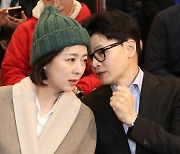 한동훈 "이재명, 피습 이후 음모론… 배현진, 그 길 택하지 않아"