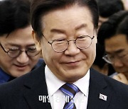 [포토] 최고위 입장하는 이재명 대표