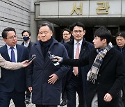 ‘주식 헐값 매도 혐의’ 허영인 SPC 회장 1심서 무죄