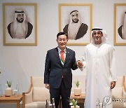 손잡은 한- UAE 국방장관