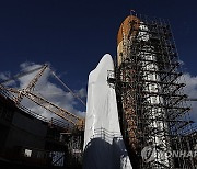 USA SPACE SHUTTLE ENDEAVOUR