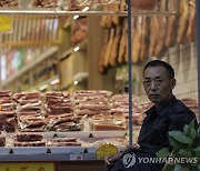 中 춘제 앞두고도 돼지고기 소비↓…"경제 심각성 드러내"