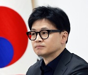 `김경율 불출마`에 한동훈 "용산 요구? 잘못된 해석…본인 확고한 결정"