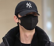 [포토S] 황민현, 가릴 수 없는 잘생김