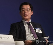 발언하는 박철희 국립외교원장