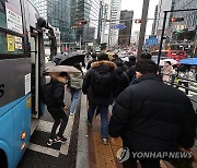 서울 인구 10년간 86만명 순유출