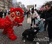 FRANCE-PARIS-CHINESE NEW YEAR-DRAGON & LION DANCE