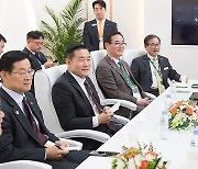 신원식 장관, WDS 참여 한국 방산업체와 간담회