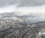 [포토 에세이]雪雲의 붓질