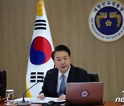 대통령실 "의사 총파업, 업무개시명령 포함 강경 대응할 것"