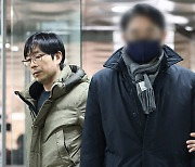 '수사 정보 거래' 혐의 SPC 임원 · 검찰 수사관 구속…"증거인멸 우려"