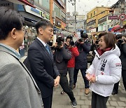 이복현·나경원의 '골목시장 만남'…무슨 얘기 나눴나 [금융당국 포커스]