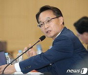 '험지' 김해 출마 요청받은 조해진 "공천 차질 없도록 빨리 결론"