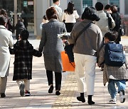 “총선에 교사 동원말라”…‘폭탄 돌리기’된 늘봄학교