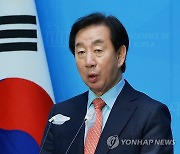 與 '공천 부적격' 김성태 "핵관이 개입"…이철규 "말조심 하라"(종합)