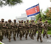 북한, 지방 발전에 동원된 인민군 병사들 조명…"인민의 웃음과 행복 사수"