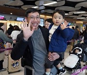 ‘평소보다 일찍 오세요’ 연휴 앞두고 붐비는 김포국제공항 [쿠키포토]