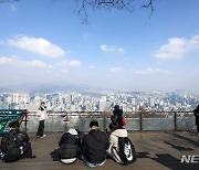 설 연휴 남산 찾은 시민들