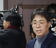 김경율, 김여사 명품백 논란에 “이제 우리가 두들겨맞고 총선까지 가야”