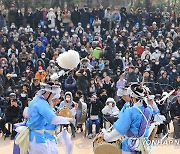 설날 남산골한옥마을에서 펼쳐지는 공연