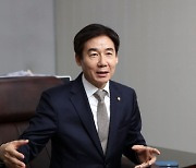 이용호 "홍익표, 독립운동가 86운동권 정도로 폄하…지하에서 통곡할 일"