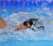 황선우, 남자 자유형 200ｍ 준결승 전체 2위로 결승행···14일 오전 1시2분 금메달 도전[세계수영선수권]