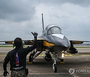 공군 특수비행팀 블랙이글스, 싱가포르 창이 국제공항 도착