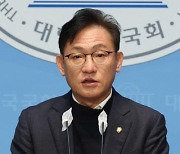 위성정당 딜레마에 빠진 녹색정의당…내부 갈등 격화