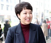 공천 심사장 향하는 김은혜