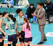 3위 위협받는 GS칼텍스, 껄끄러운 도로공사 잡고 반등할까