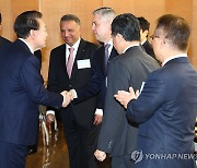 尹대통령 "한국 투자한 외국인기업에 반대급부로 세제 지원"(종합)