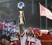 Super Bowl Chiefs Parade Football