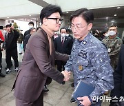 이국종 만난 한동훈 "軍 처우 반드시 개선"