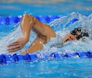 거침없는 황선우, 韓 최초로 세계선수권 자유형 100m 결승행