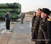 김정은, 신형 지대함 미사일 발사 지도