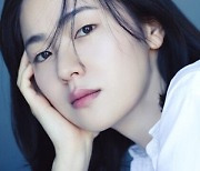 전여빈, '검은 수녀들'로 첫 오컬트 도전…송혜교와 '워맨스'도 기대