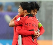 흔들리는 한국 축구팬심 ‘후평동 더비’로 잡을 수 있을까