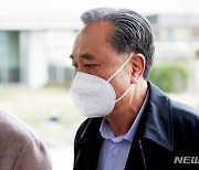 法 "박차훈 황금도장 증거능력無"…혐의 5개 중 3개 무죄