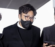 '피프티 피프티 용역' 더기버스 안성일, 범죄 혐의 인정돼···검찰 송치